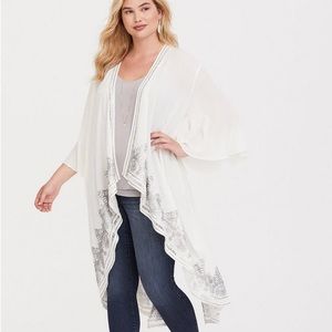 Torrid Ivory Sequin Gauze Kimono size 1x